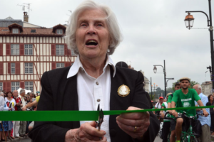 Le Tour Alternatiba s&rsquo;est lancé sous le soleil et les applaudissements! : image à la une