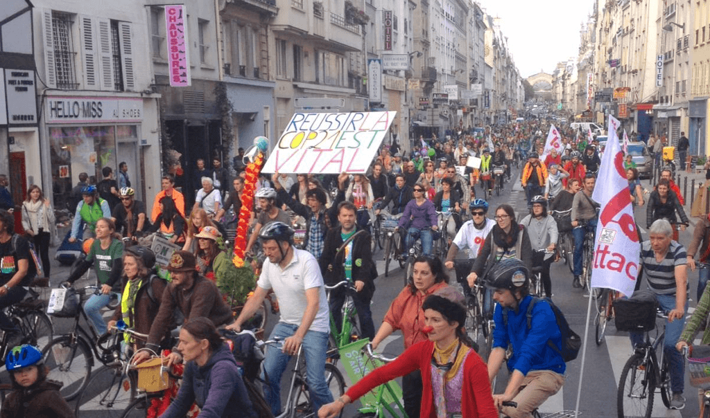 Une manifestation à vélo