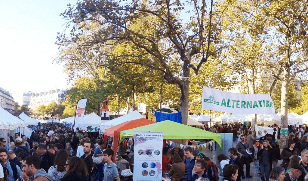 Village Alternatiba plein de monde