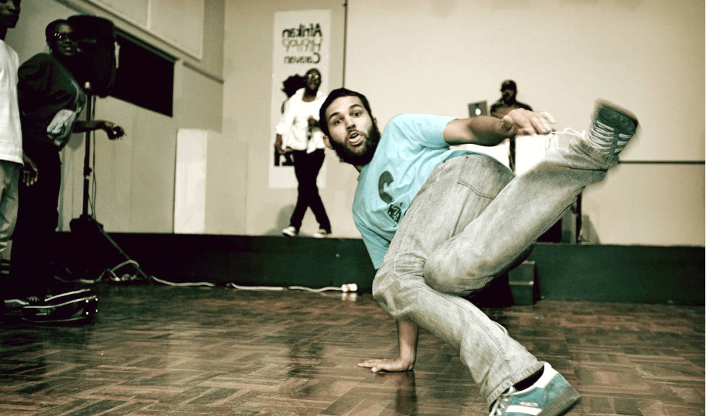 Mali Karma danse